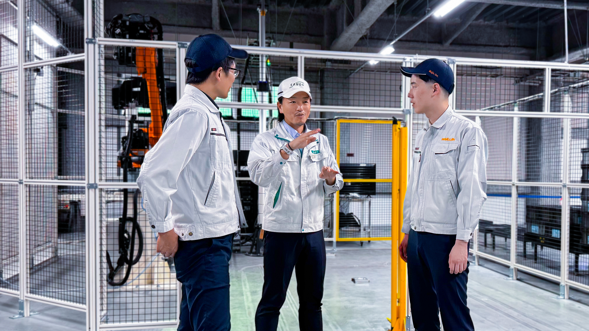 株式会社三五 Mujin